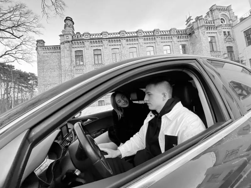 Трубин похвастался новым авто: «Я не лихач, но и 40 км/час не люблю плестись»