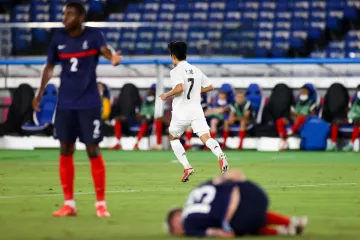 Сборная Франции разгромно проиграла Японии и не вышла из группы на Олимпиаде 