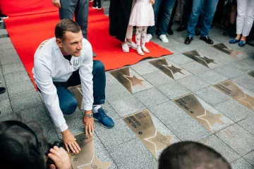 Легендарный экс-футболист Динамо получит именную звезду в центре Киева 