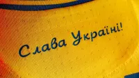 УЕФА потребовал от сборной Украины убрать с новой формы «политические надписи»
