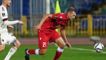 Защитник сборной Беларуси Золотов: «На родине мы козлы отпущения, никто за нас не болеет»
