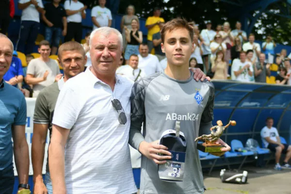 Сын Суркиса признан лучшим вратарем юношеского чемпионата Украины 