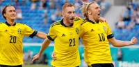 Швеция обыграла Польшу и вышла в плей-офф Евро, позволив Украине также пройти в 1/8 финала (Видео)