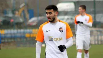 СМИ: Заря подписала полузащитника азербайджанского клуба