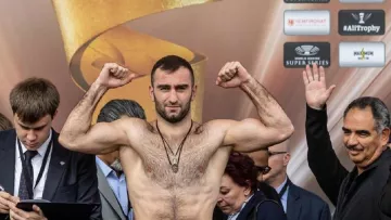«Понимаю, что он ничего не может сделать»: украинский боксер защищает коллегу из страны-террориста