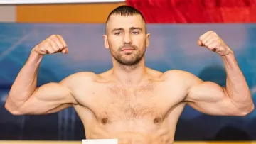 Известный украинский боксер ярко вернулся на ринг: экс-чемпион мира нокаутировал соперника в третьем раунде