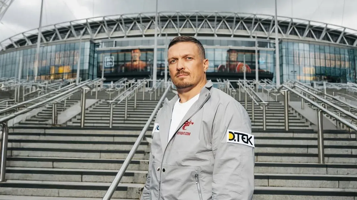 Усик выходит на новое поле боя: чемпион мира сыграет в футбольном матче легенд