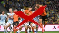 Чемпионат Украины по футболу остановлен в связи с военным положением в стране