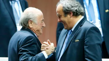  Экс-президент ФИФА Блаттер о выборе страны-хозяйки ЧМ-2022: «Президент Франции попросил Платини проголосовать за Катар»