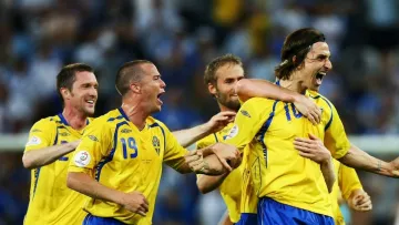 14 лет назад Ибрагимович забил красивейший гол шведой на Евро-2008: видео комбинации с ударом в одно касание