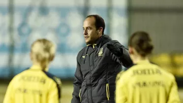 Испанский тренер женской сборной Украины: «Хочу помочь футболисткам уехать из Украины не для того, чтобы играть в футбол, а чтобы выжить»