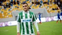 Алиев заценил бы: бывший нападающий Карпат и Динамо забил красивым ударом со штрафного в ворота Севильи