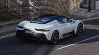 Самый высокооплачиваемый игрок Челси Лукаку похвастался приобретением шикарного Maserati за 280 тысяч долларов