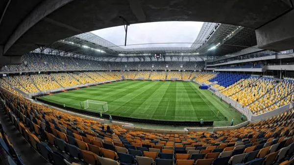 Рух сменил домашний стадион: команда Кучука не доиграет сезон на «Украине»