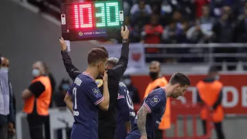 Фото удивительной реакции Месси на победный гол Икарди в матче ПСЖ – Лион 