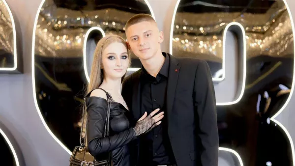 Все ждут его в Эвертоне, а он - на свадьбе: Миколенко с девушкой посетил женитьбу одноклубника Попова