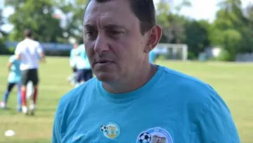 Бежал от российских бомбежек в Мариуполе, а теперь возглавил клуб рф: украинский тренер замечен в предательстве