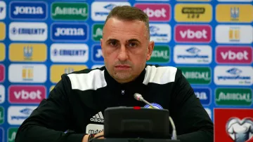 Тренер Боснии: «Джеко не был готов сыграть против финнов, а замена Пьянича обусловлена травмой»