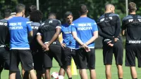 Луческу рубит с плеча: румынский специалист избавляется от трех футболистов — двое принципиально не хотят уходить