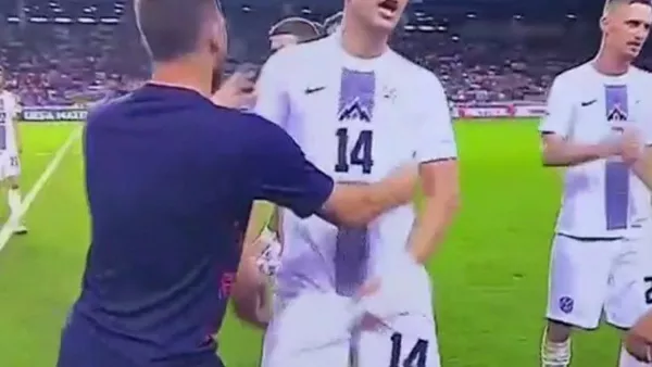 Подопечный Луческу отметился провокационным жестом в сторону фанатов сборной Сербии: видео скандального эпизода