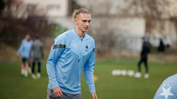 Защитник молодежной сборной Украины вернулся в Славию: ранее его отправляли в Шахтер на замену Кривцову