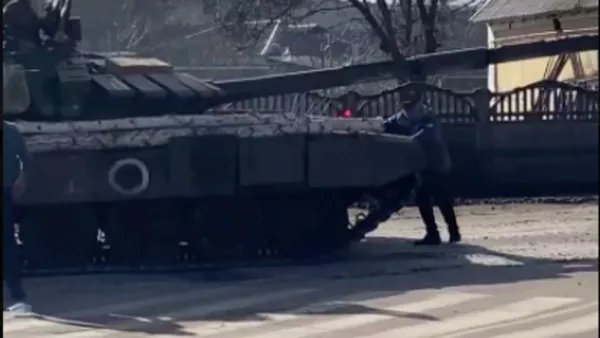 «Когда люди на улице идут без оружия, чтобы остановить танк –это сильно»: Шевченко впечатлен храбростью простых украинцев