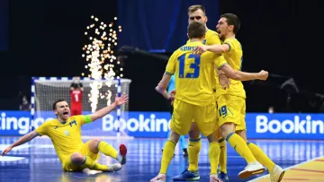 В шаге от исторической битвы с Россией: сборная Украины по футзалу вышла в полуфинал Евро-2022, сенсационно победив Казахстан