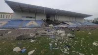 Оккупанты разрушили стадион, на котором тренировалась олимпийская сборная Украины: шокирующие кадры из Бахмута