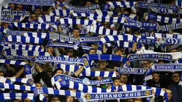 Фанатам Динамо запретили вывесить баннеры о защитниках «Азовстали» на матче со Штурмом