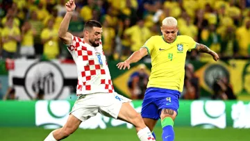 «Обыграли лучшую команду на турнире»: хавбек сборной Хорватии поделился эмоциями после победы над Бразилией