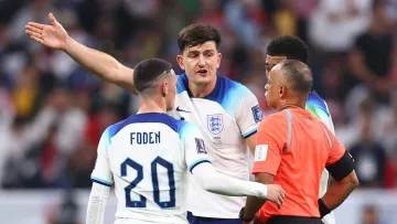 «Не могу объяснить работу главного арбитра»: защитник сборной Англии пожаловался на судейство матча с Францией
