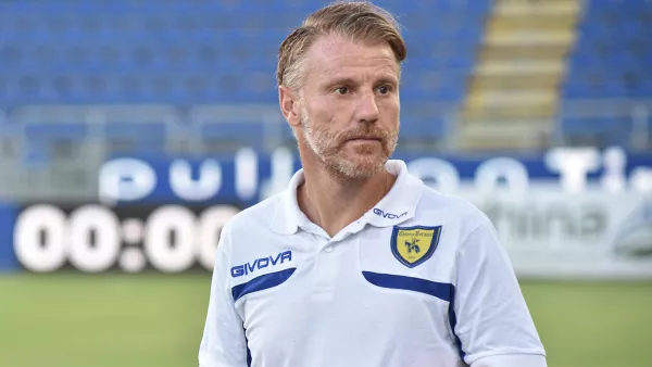 Соперник сборной Украины по отбору на Евро-2024 назначил тренера: коуч ранее играл за клуб Малиновского