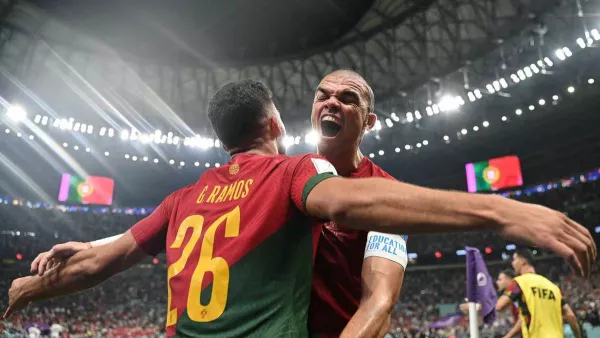Португалия уничтожила Швейцарию и вышла в 1/4 финала ЧМ: хет-трик экс-партнера Яремчука, наказание для Роналду