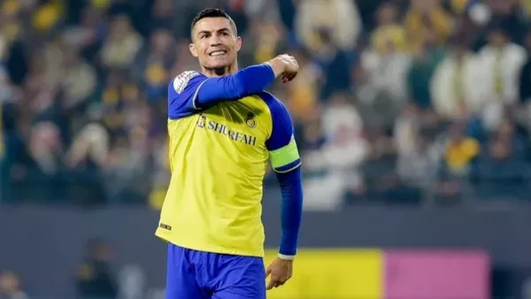 Роналду проиграл после смены тренера в Аль-Насре: португалец едва не задушил соперника – видео приема