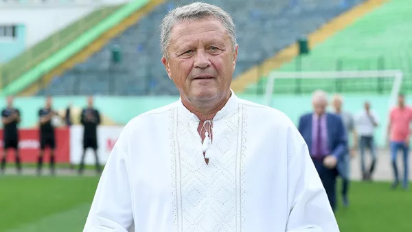 Маркевич подписал контракт с Карпатами: известно, кто войдет в тренерский штаб наставника во львовской команде
