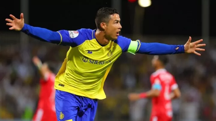 Майже мільйон за матч з Роналду: саудівський клуб шукає футболіста за шалені гроші