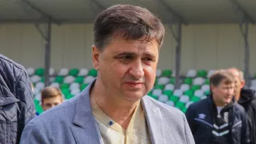Экс-президент украинского клуба намерен купить российскую команду: тренером планирует назначить Кононова