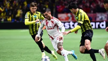 Кайрат – Олімпіакос: прогноз на матч шостого туру Ліги чемпіонів