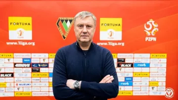 Не о таком дебюте мечтал Хацкевич: экс-тренер Динамо провел первый официальный матч у руля польского Заглембе
