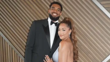 Зірка НБА зробив пропозицію секс-інфлюенсерці: фото з даху Нью-Йорка