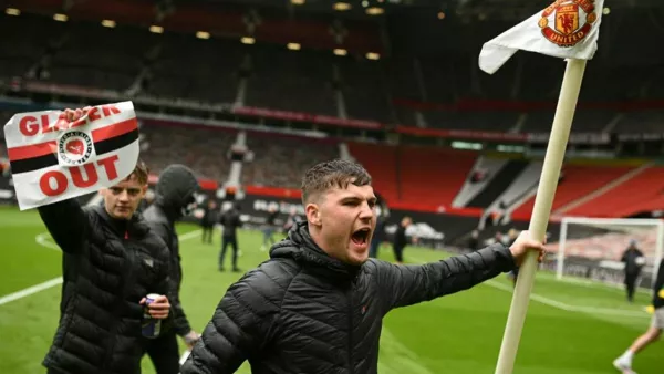 За беспорядки и штурм «Олд Траффорд» полиция задержала еще десятерых болельщиков Манчестер Юнайтед