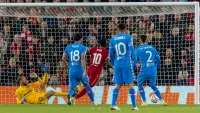 Видеообзор матча Ливерпуль – Атлетико – 2:0: «мерсисайдцы» в большинстве обыграли «матрасников» и досрочно вышли в плей-офф