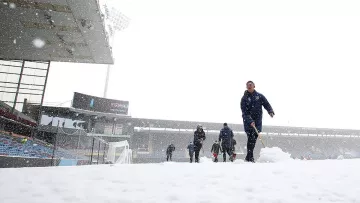 Первая лига возвращается: матч Эпицентр – Оболонь перенесли из-за сильного снегопада 