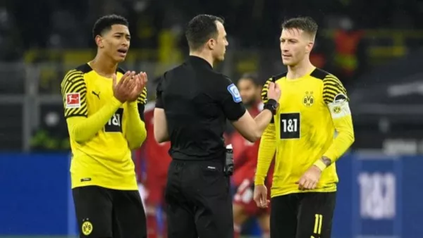 Футболист дортмундской Боруссии находится под следствием за оскорбление судьи после матча с Баварией