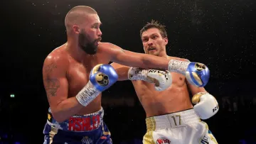 Боксерская бомба: Усик остался без титула WBO – кто получил пояс автоматически?