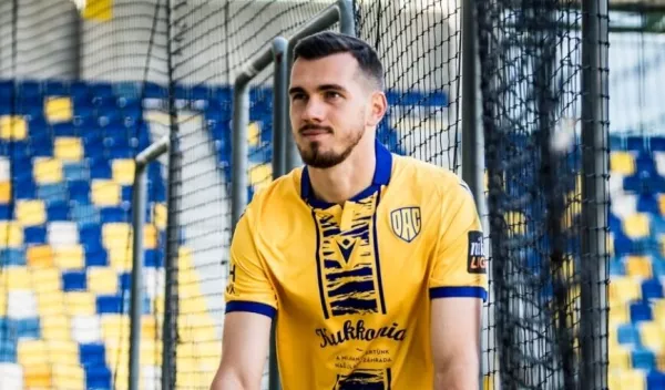«Этот клуб мне ближе по менталитету»: экс-игрок сборной Украины подписал контракт с новой командой