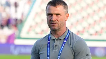 Ребров официально объявил об уходе из Аль-Айна: клуб подписал контракт с новым главным тренером