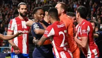 Вмешалась полиция: игроки Атлетико и Манчестер Сити устроили драку после матча Лиги чемпионов
