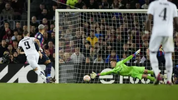Реал повторил достижение Динамо против Барселоны: Лунин смотрел исторический матч на «Камп Ноу»