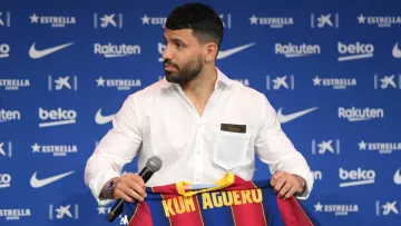 Две звезды Барселоны пошли на снижение зарплаты, чтобы клуб мог заявить Агуэро в Ла Лигу